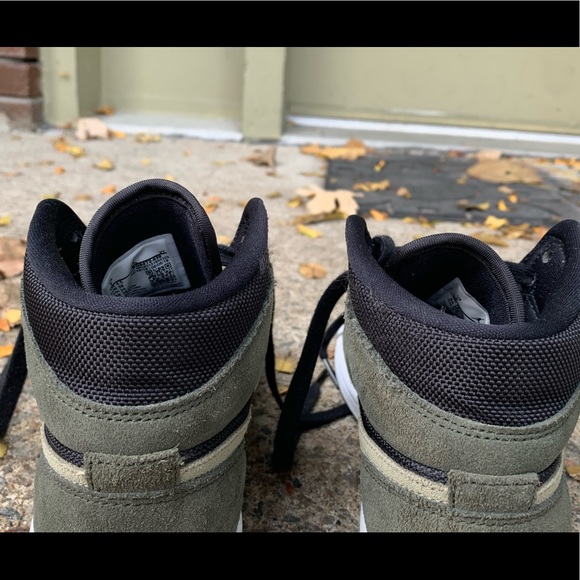 Jordan 1 olive green - Picture 3 of 4